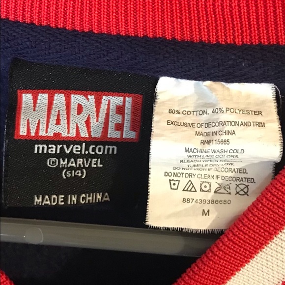 Marvel red, white and blue snap up jacket size M snap up closure Preowned. - Picture 4 of 4
